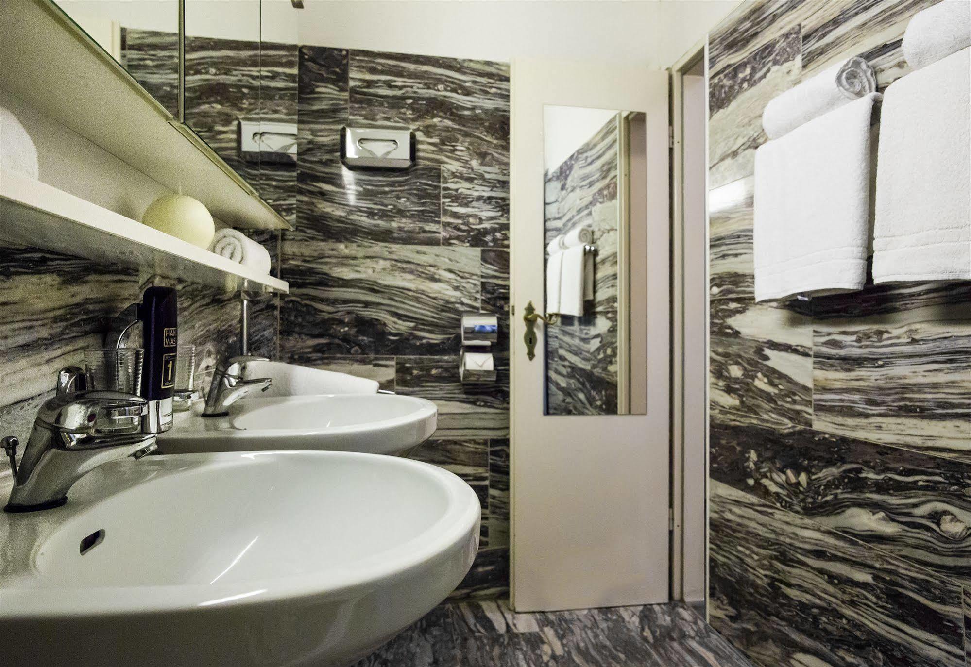 Hotel Comet Am Kurfuerstendamm Berlin Zewnętrze zdjęcie